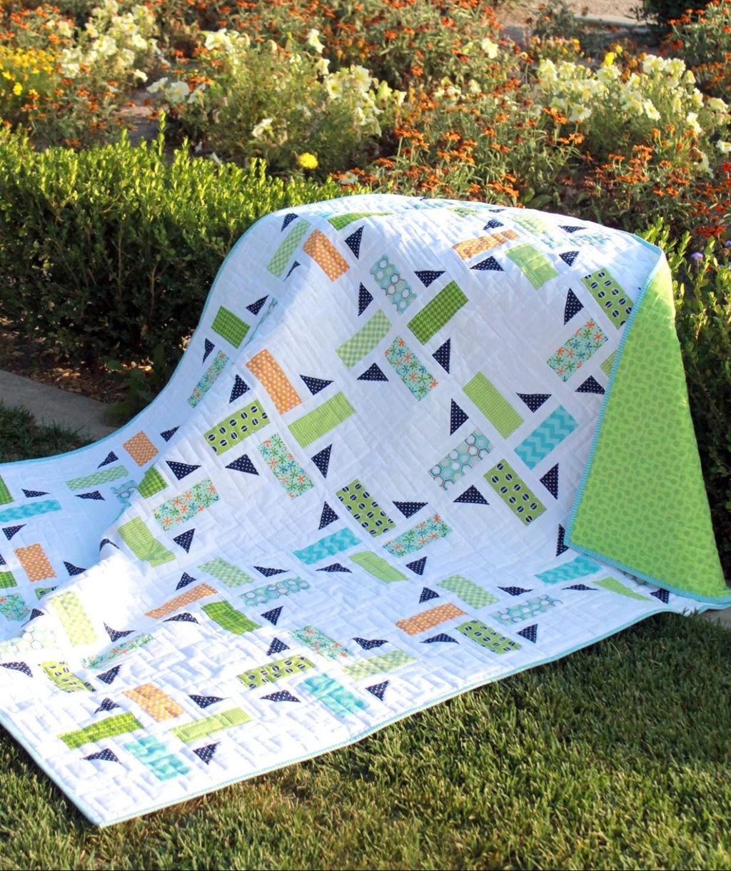 A Bright Corner Division Quilt Pattern - jellyroll pattern - fat quarter pattern