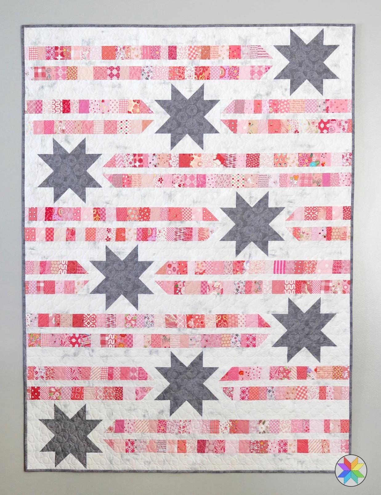 A Bright Corner Star Trails Quilt Pattern - jellyroll pattern - fat quarter pattern