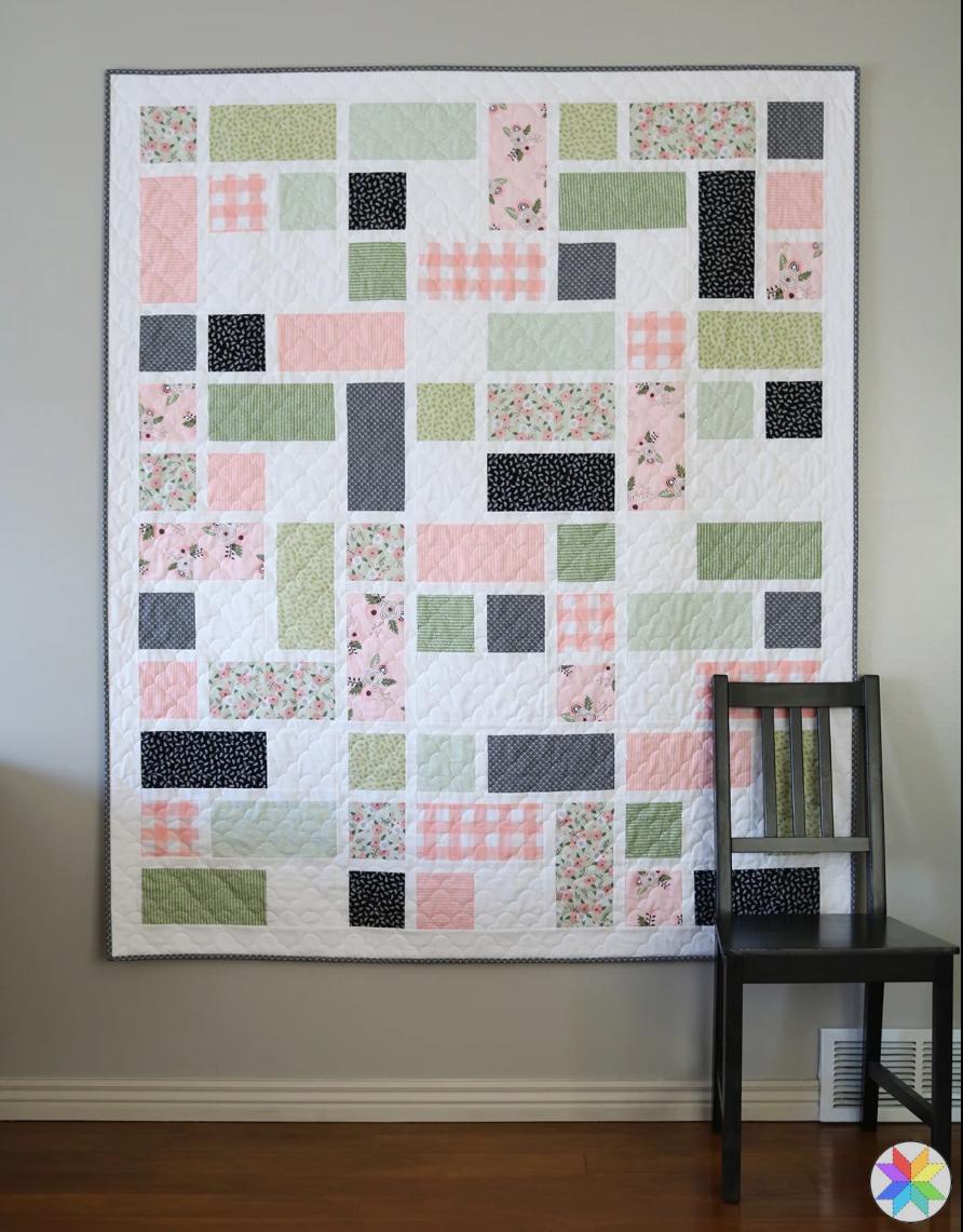 A Bright Corner Grandstand Quilt Pattern - fat quarter pattern - beginner quilt pattern