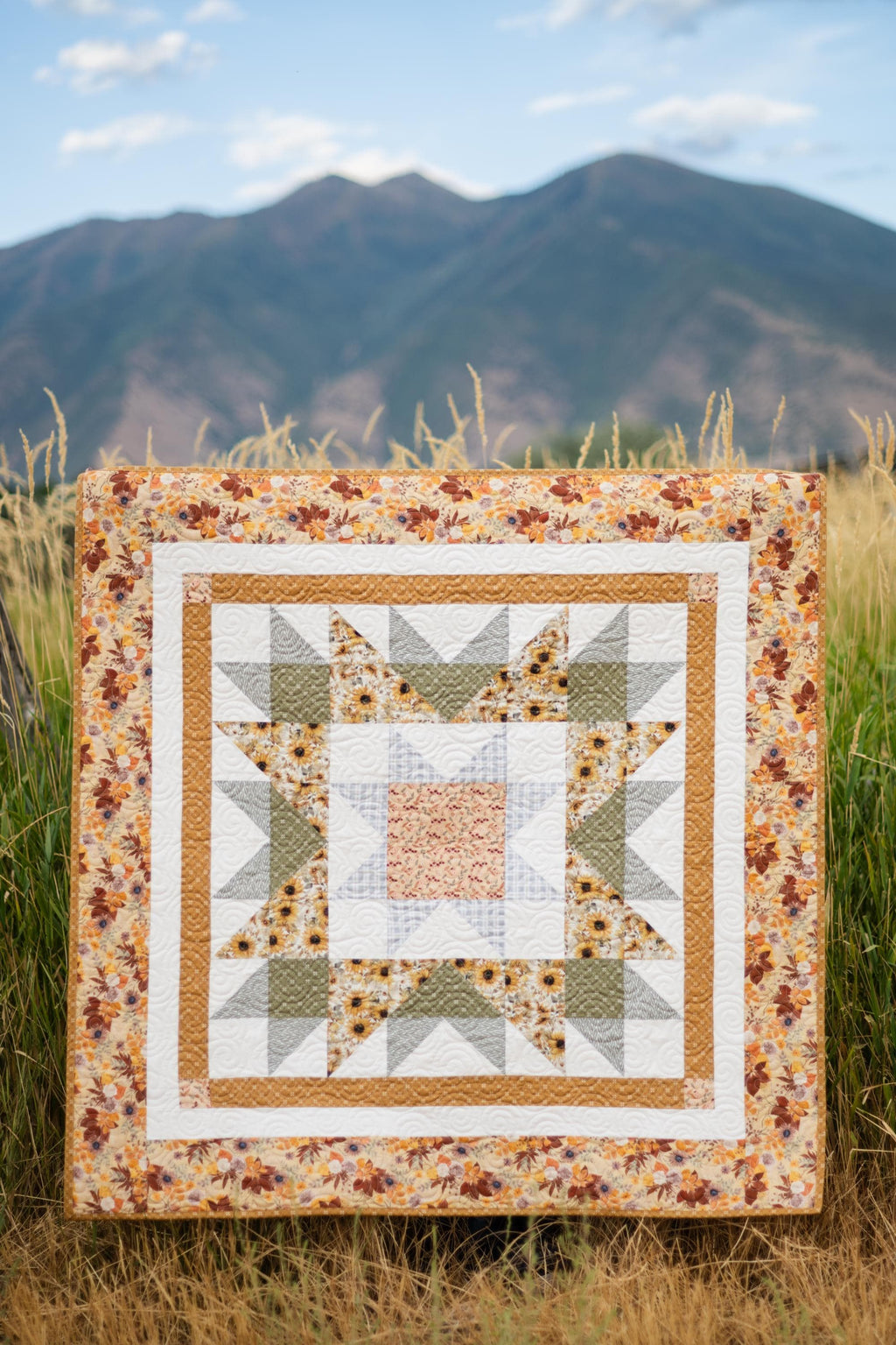 IN STOCK Evening Star Table Topper Kit