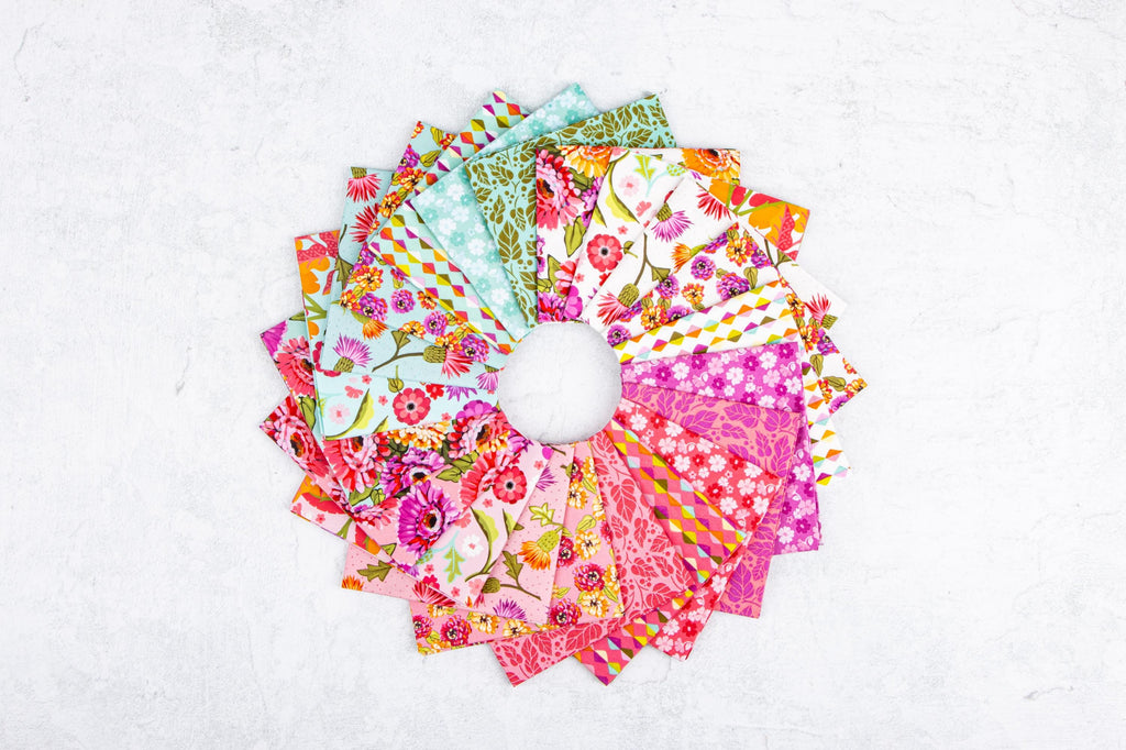 IN STOCK Zinnias Floral Fabric Jelly Roll – Riley Blake 2.5" Strips
