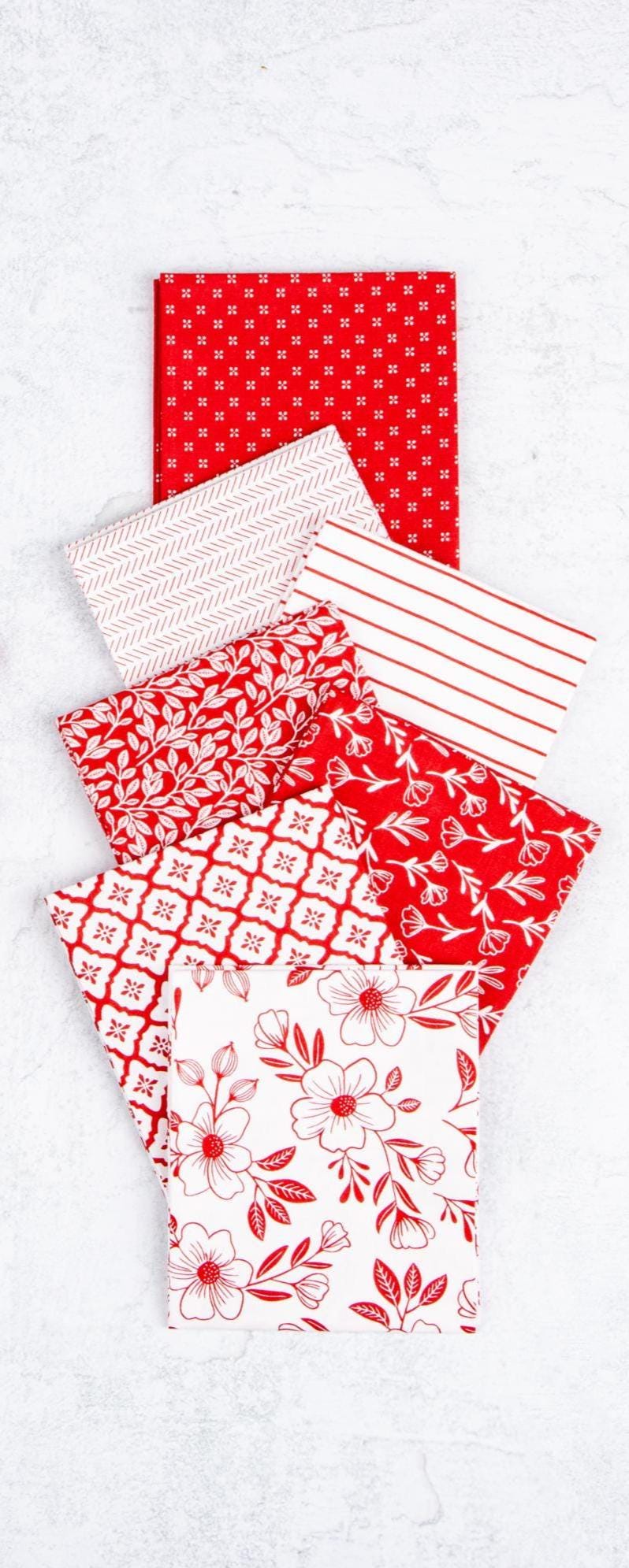 PREORDER Riley Blake Radiant Ruby Mini Fat Quarter Bundle - floral fabric - floral Fat Quarters -