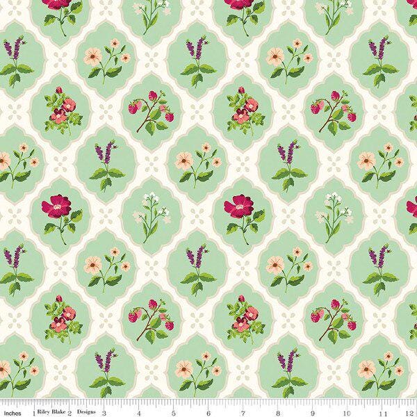 PREORDER Riley Blake Virginia Rose Fat Quarter Bundle - Floral Fabric - Spring Fabric