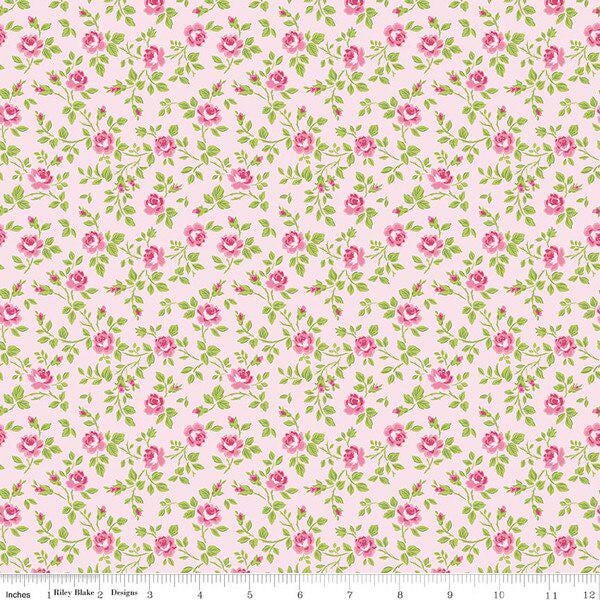 PREORDER Riley Blake Hydrangeas in the Garden Mini Fat Quarter Bundle - floral fabric