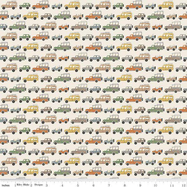 PREORDER Riley Blake Leo and Savannah 7 Piece Mini Fat Quarter Bundle