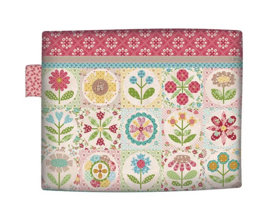 IN STOCK  Riley Blake Home Decor Zippy Bags 4 Panel - Lori Holt Zipper Bags